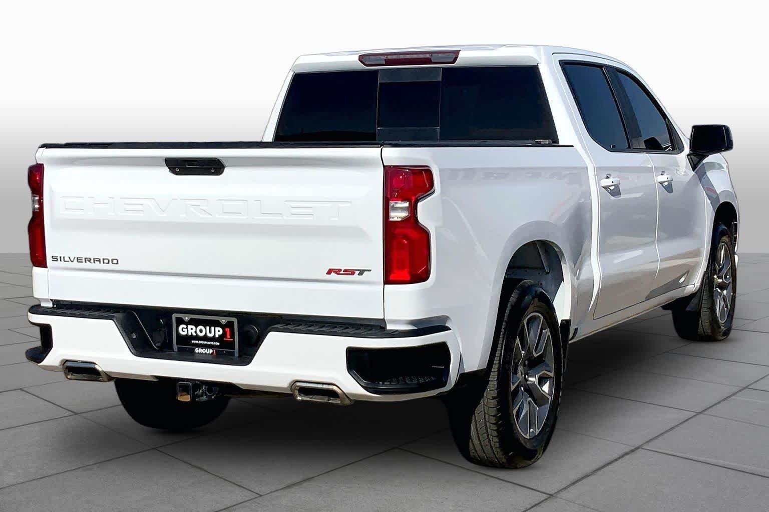 Used 2019 Summit White Chevrolet RST image 13