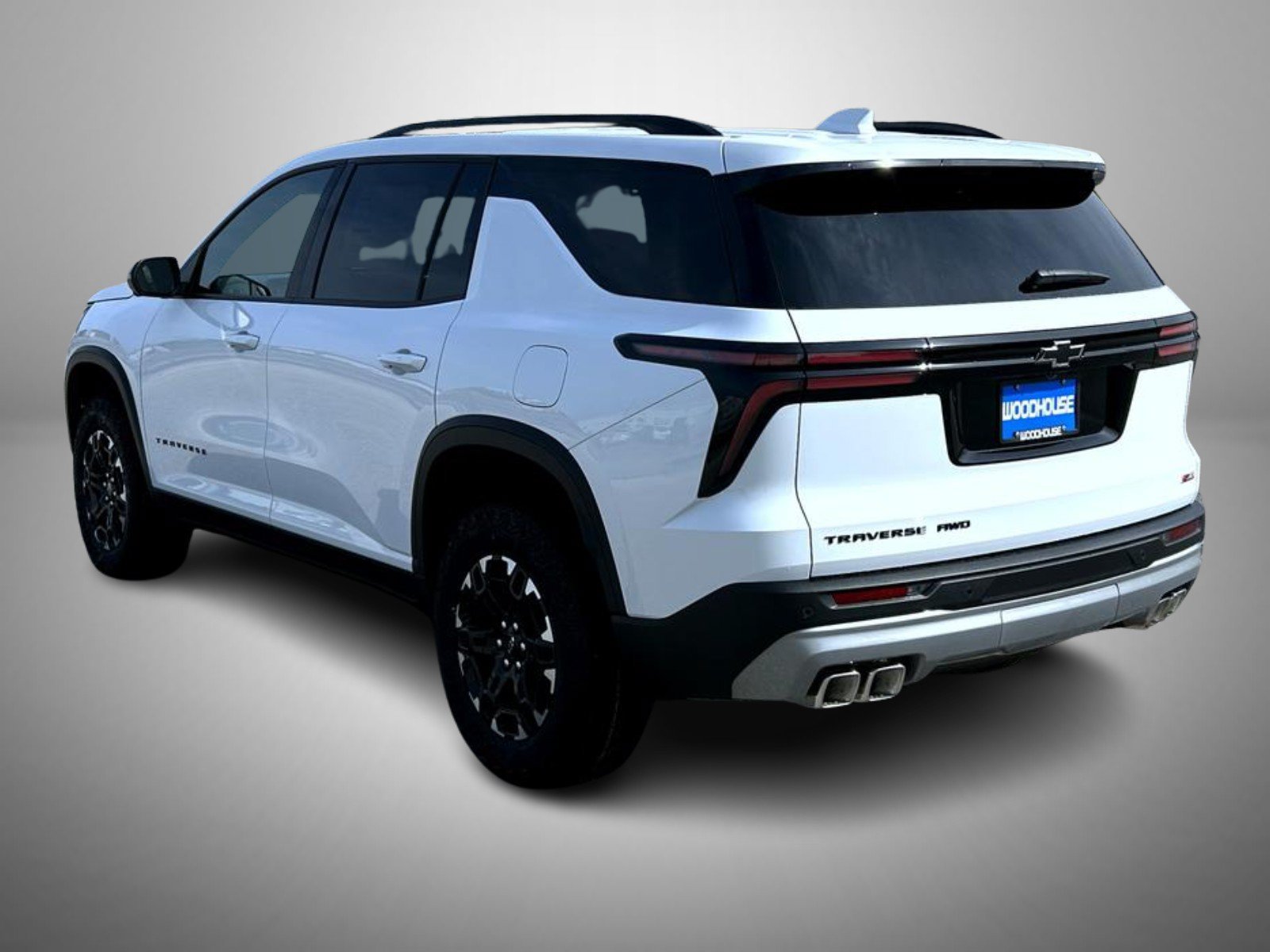 2027 Chevrolet Traverse Z71 - Photo 7