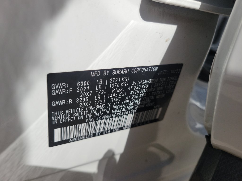 Used 2024 White Subaru Onyx Edition image 36