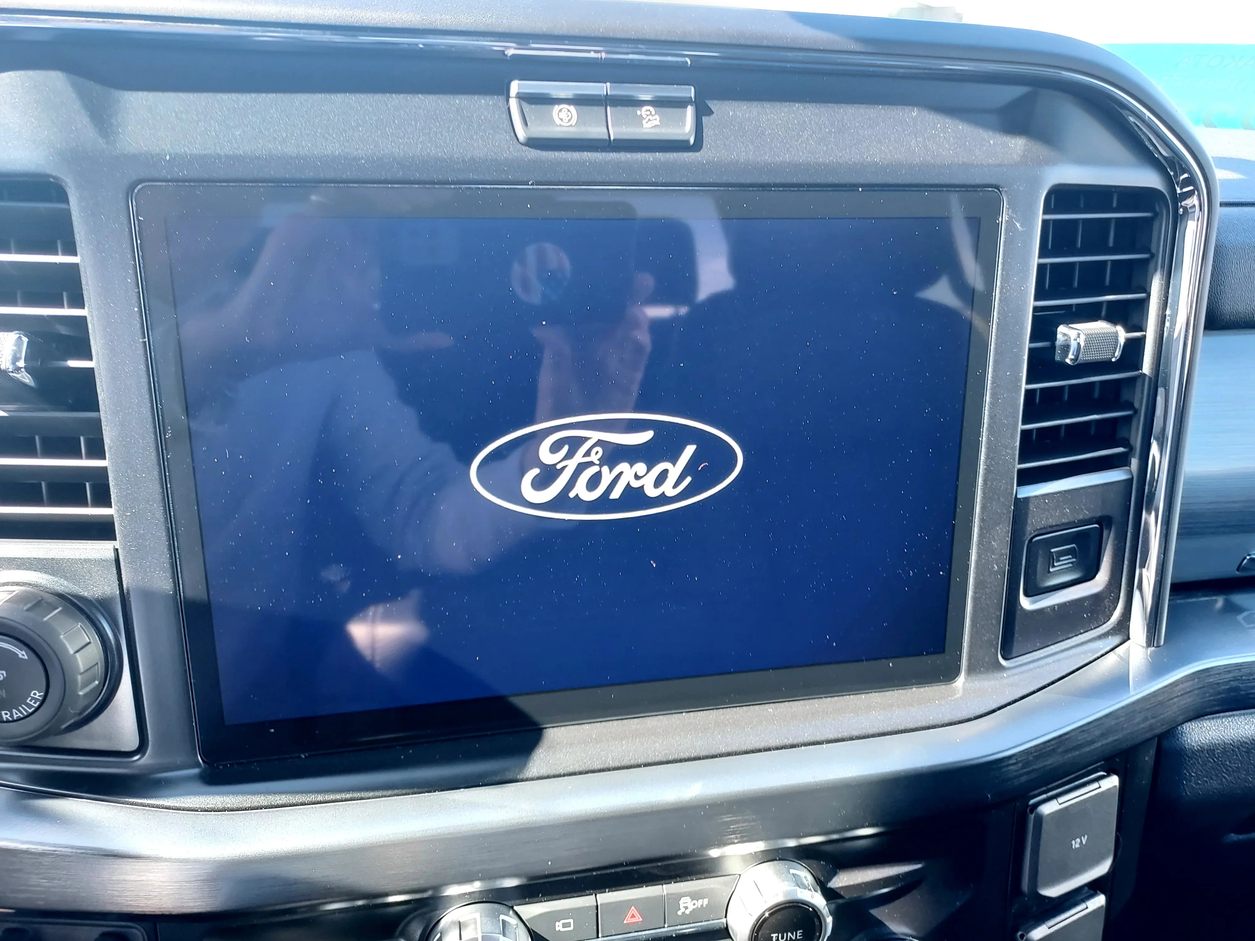 New 2026 Avalanche Ford LARIAT image 33