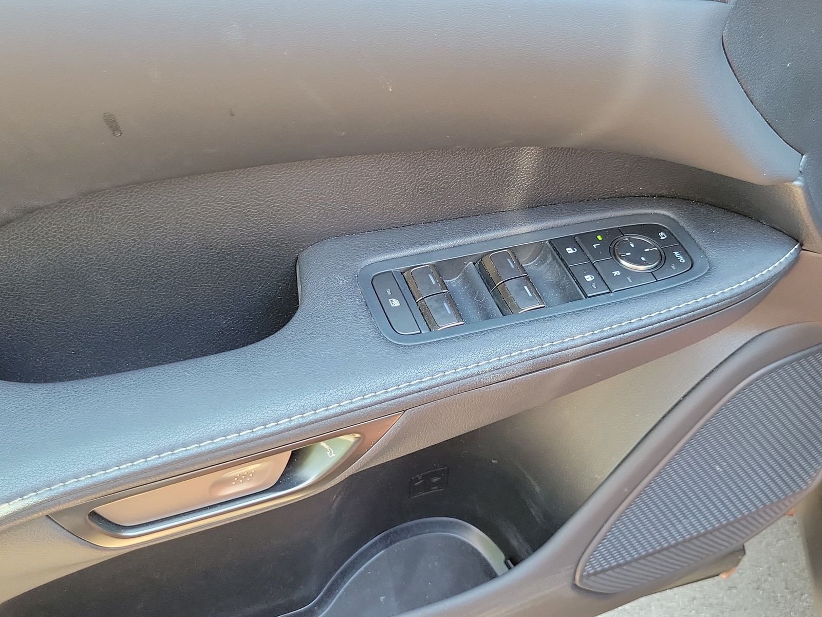 Used 2024 Brown Lexus 500h F SPORT Performance image 8