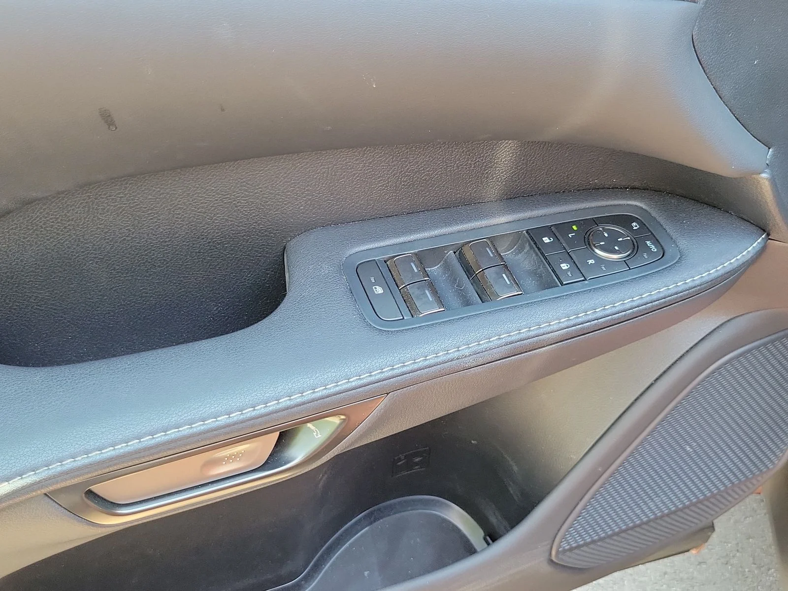 Used 2024 Copper Lexus 500h F SPORT Performance image 8