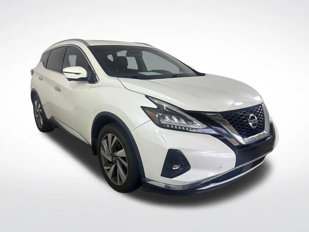 Used 2020 White Nissan SL image 1