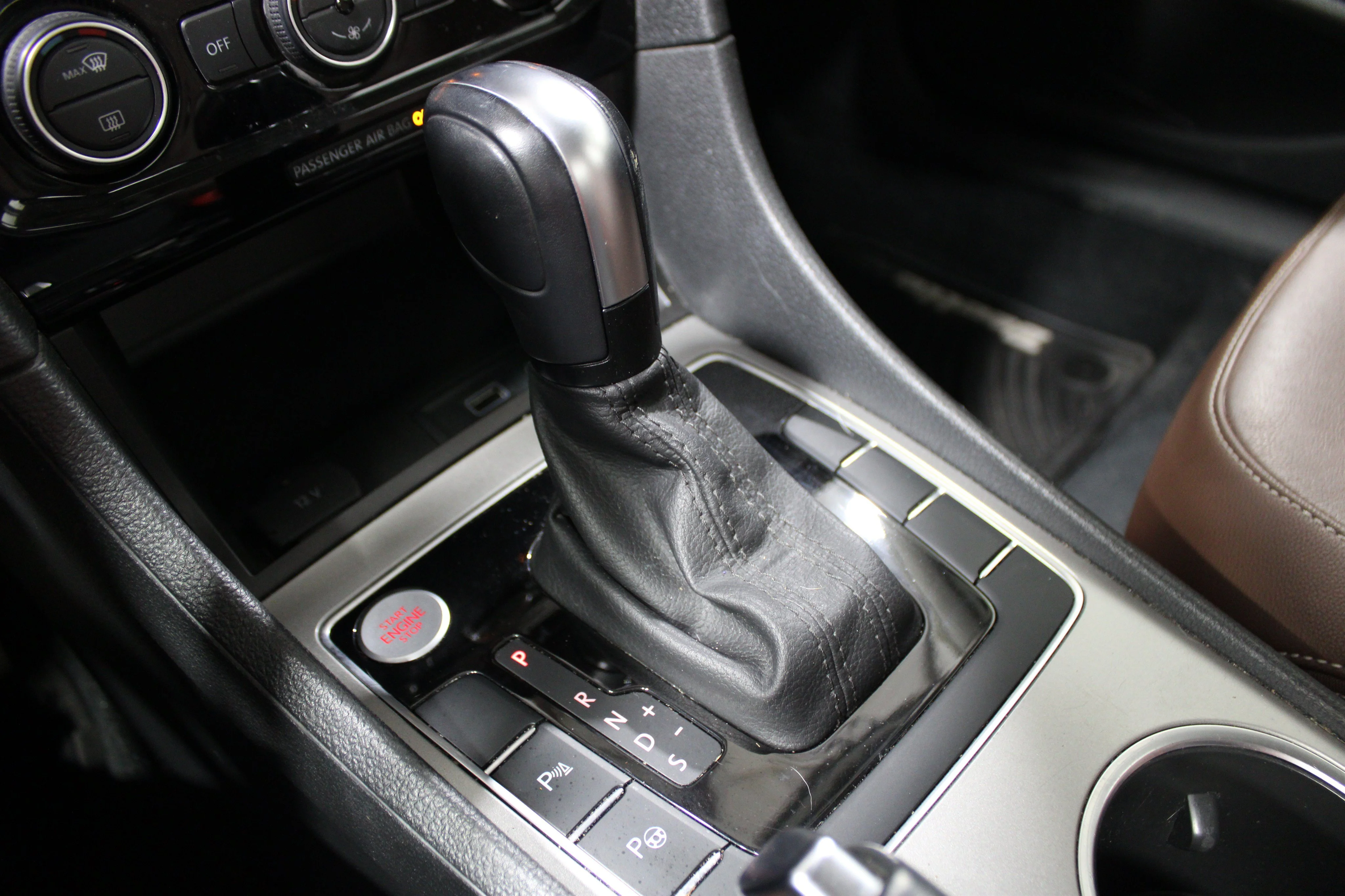 2022 Volkswagen Passat Limited Edition - Photo 17