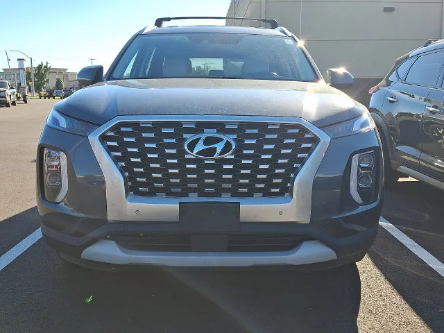 Used 2022 Gray Hyundai SEL image 2