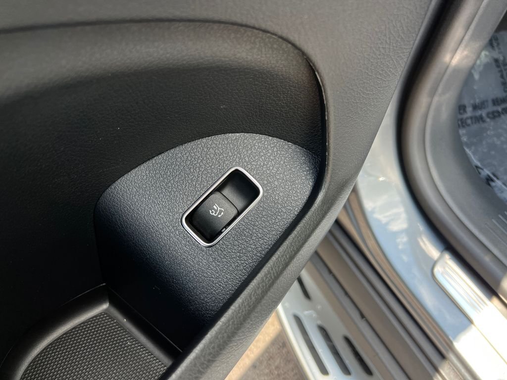 New 2026 Selenite Grey Metallic Mercedes-Benz GLS 450 image 13
