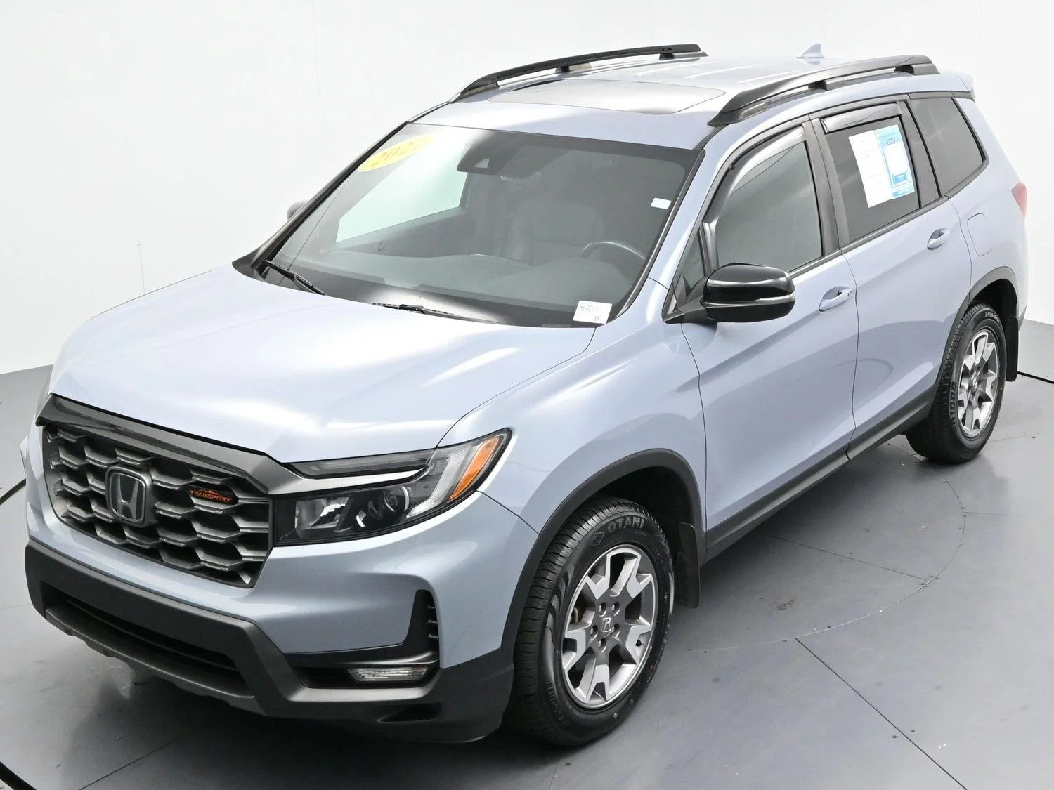 Used 2022 Sonic Gray Pearl Honda TrailSport AWD image 47