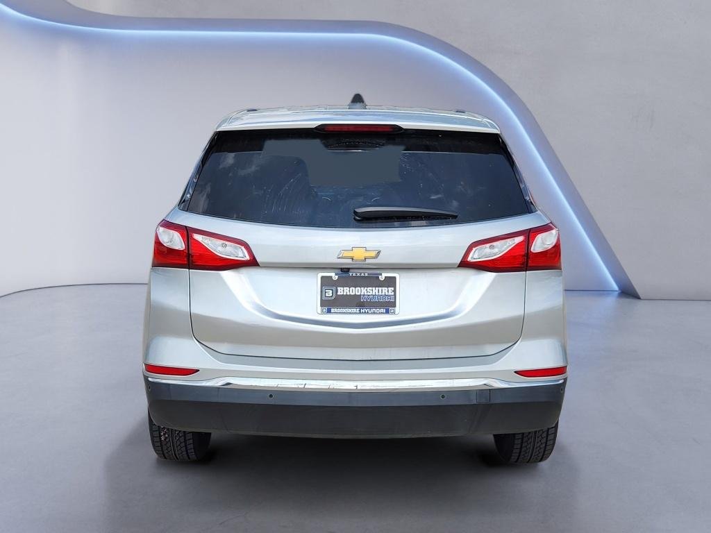 Used 2018 Silver Ice Metallic Chevrolet LT image 8