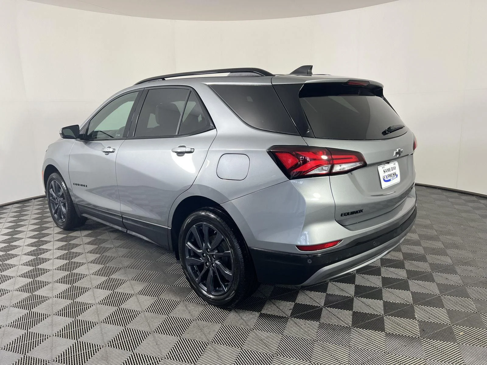 Used 2024 Sterling Gray Metallic Chevrolet RS image 26