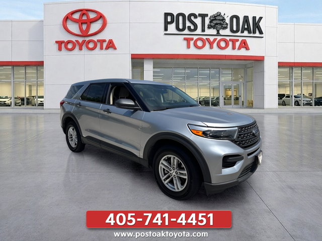 2022 Ford Explorer Base 4WD's photo