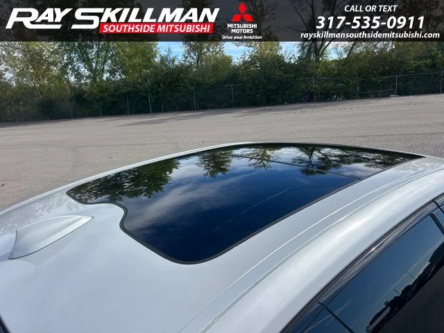 Used 2016 White BMW 750i xDrive image 26