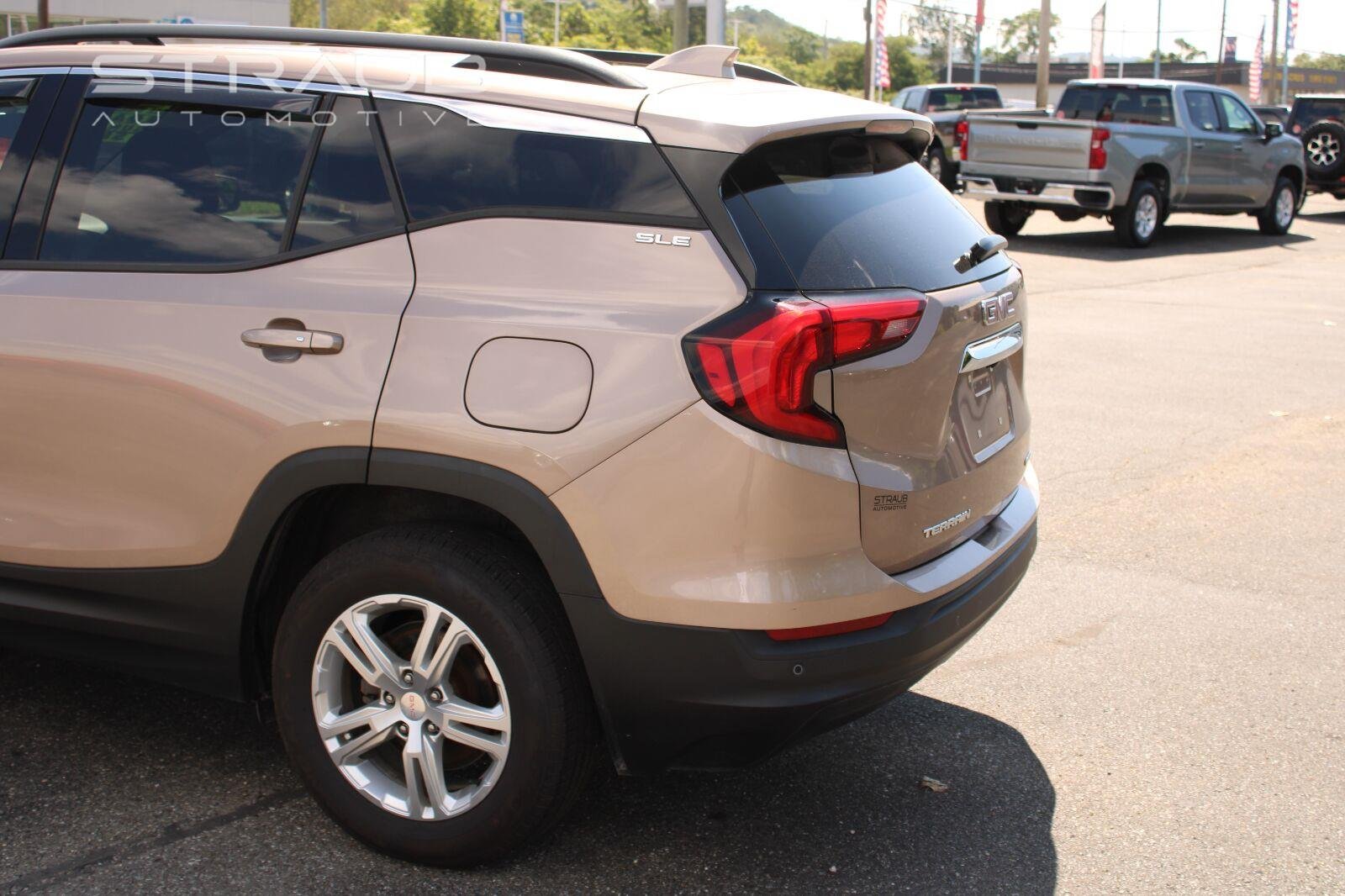 Used 2019 Coppertino Metallic GMC SLE image 6