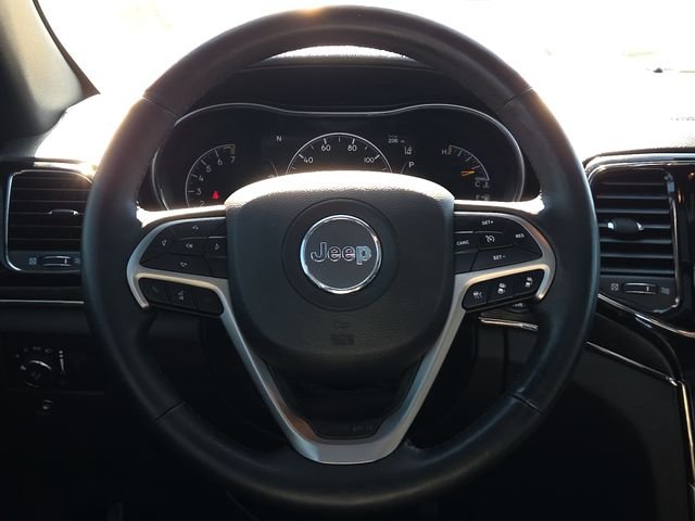 Used 2019 Silver Jeep Overland image 14