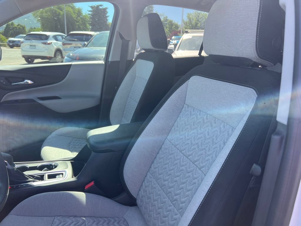 Used 2024 Summit White Chevrolet LS image 25