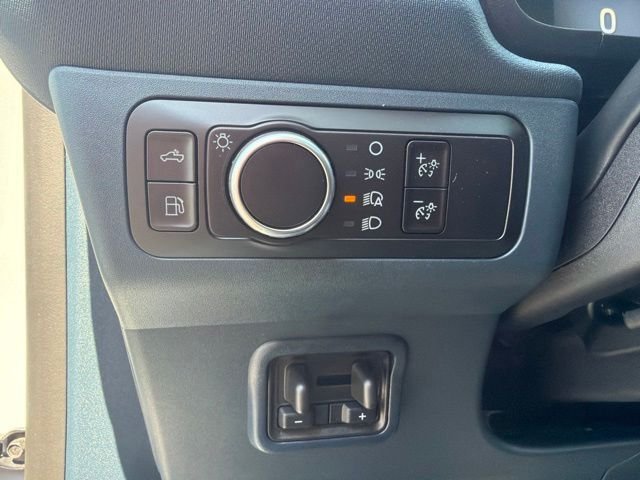 New 2026 Space White Metallic Ford XLT image 35