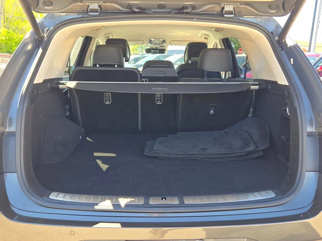 Used 2025 Gray Genesis 2.5T image 16