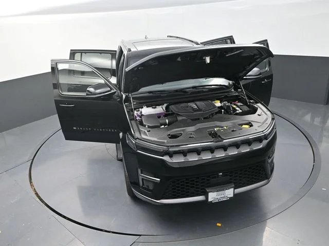 New 2026 High Gloss Black Exterior Paint Jeep Limited Reserve image 31