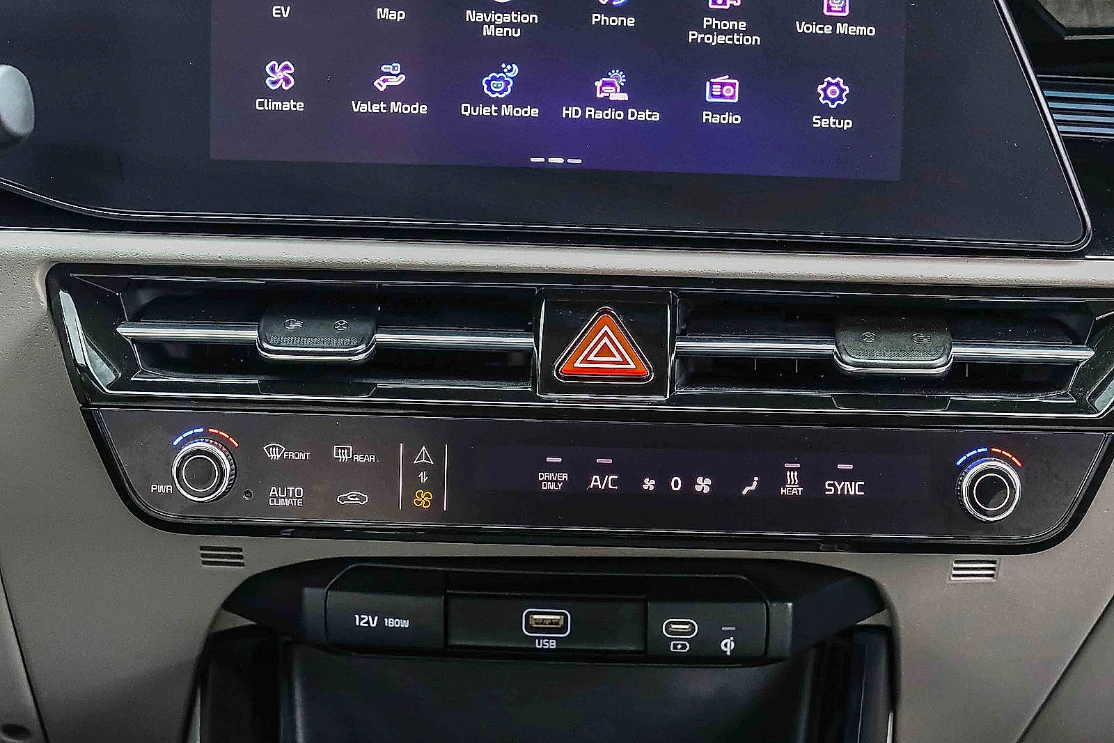 Certified Used 2025 Snow White Pearl Kia Wave image 12