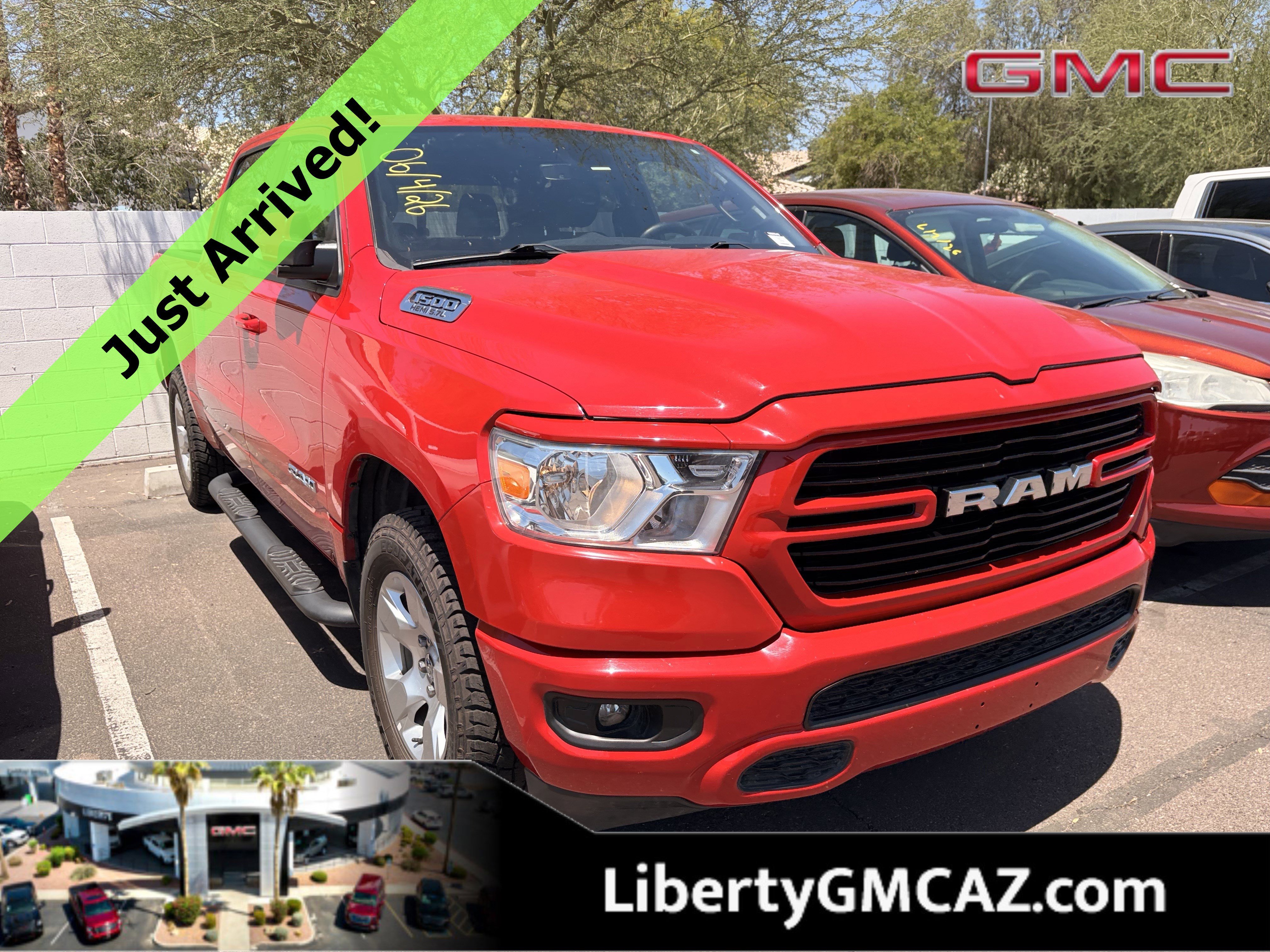 2020 RAM 1500 Big Horn/Lone Star 4x4 Crew Cab 5'7's photo