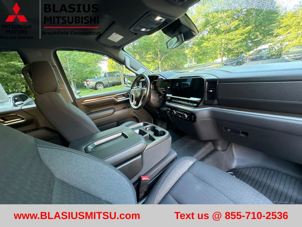 Used 2022 Red Chevrolet LT Trail Boss image 50