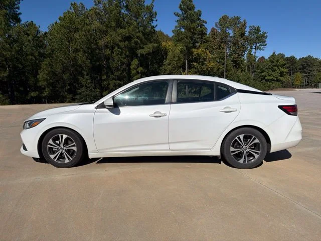 Used 2020 Aspen White Nissan SV image 3
