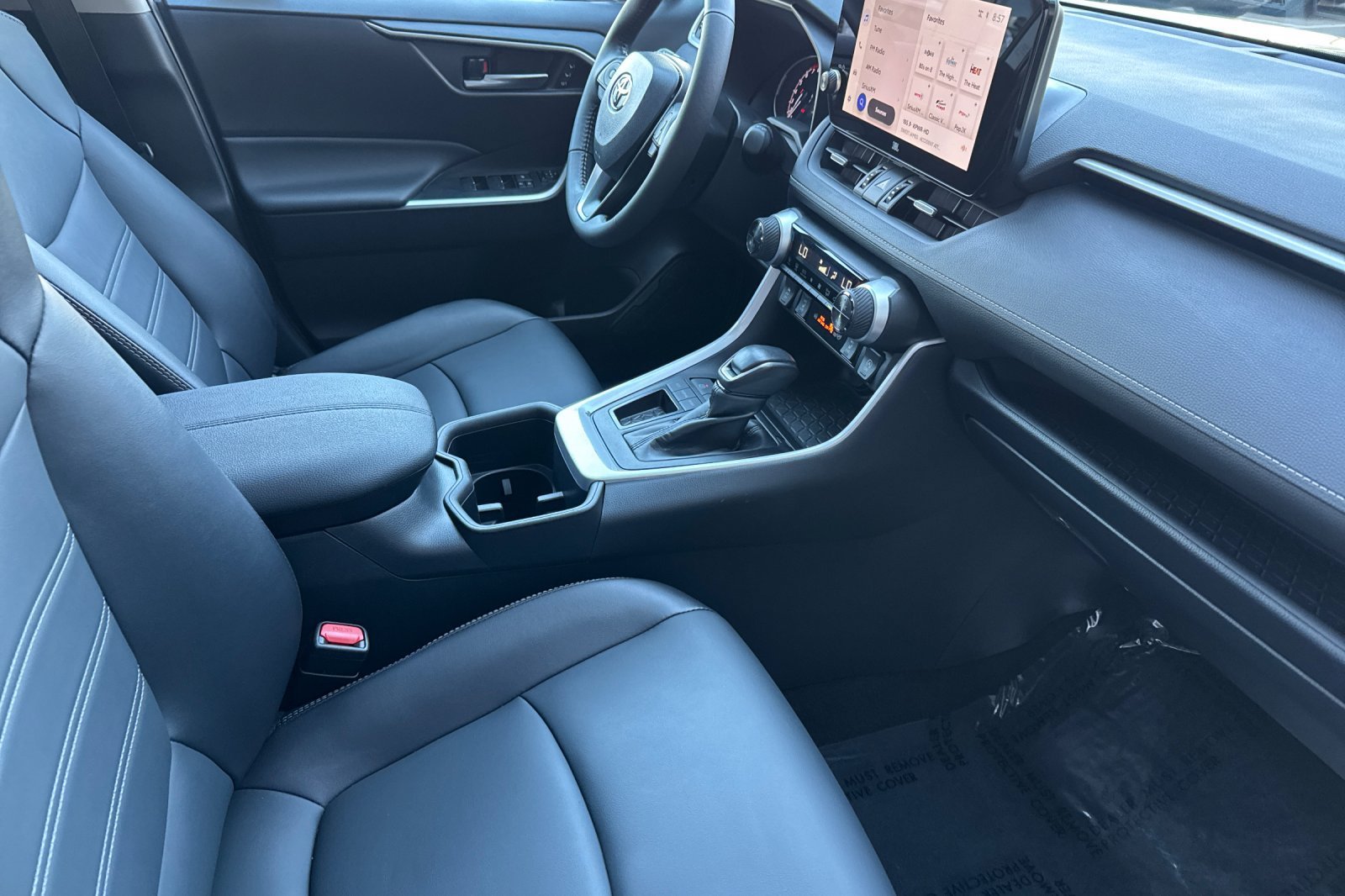 Used 2025 Gray Toyota XLE Premium image 17