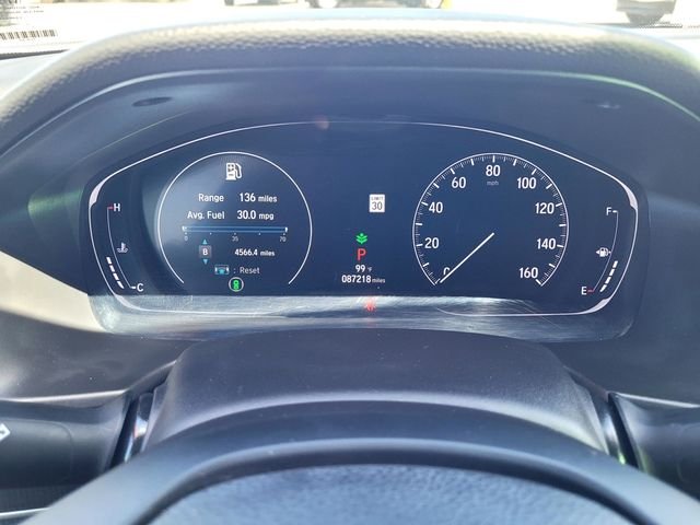 Used 2018  Honda Sport image 21