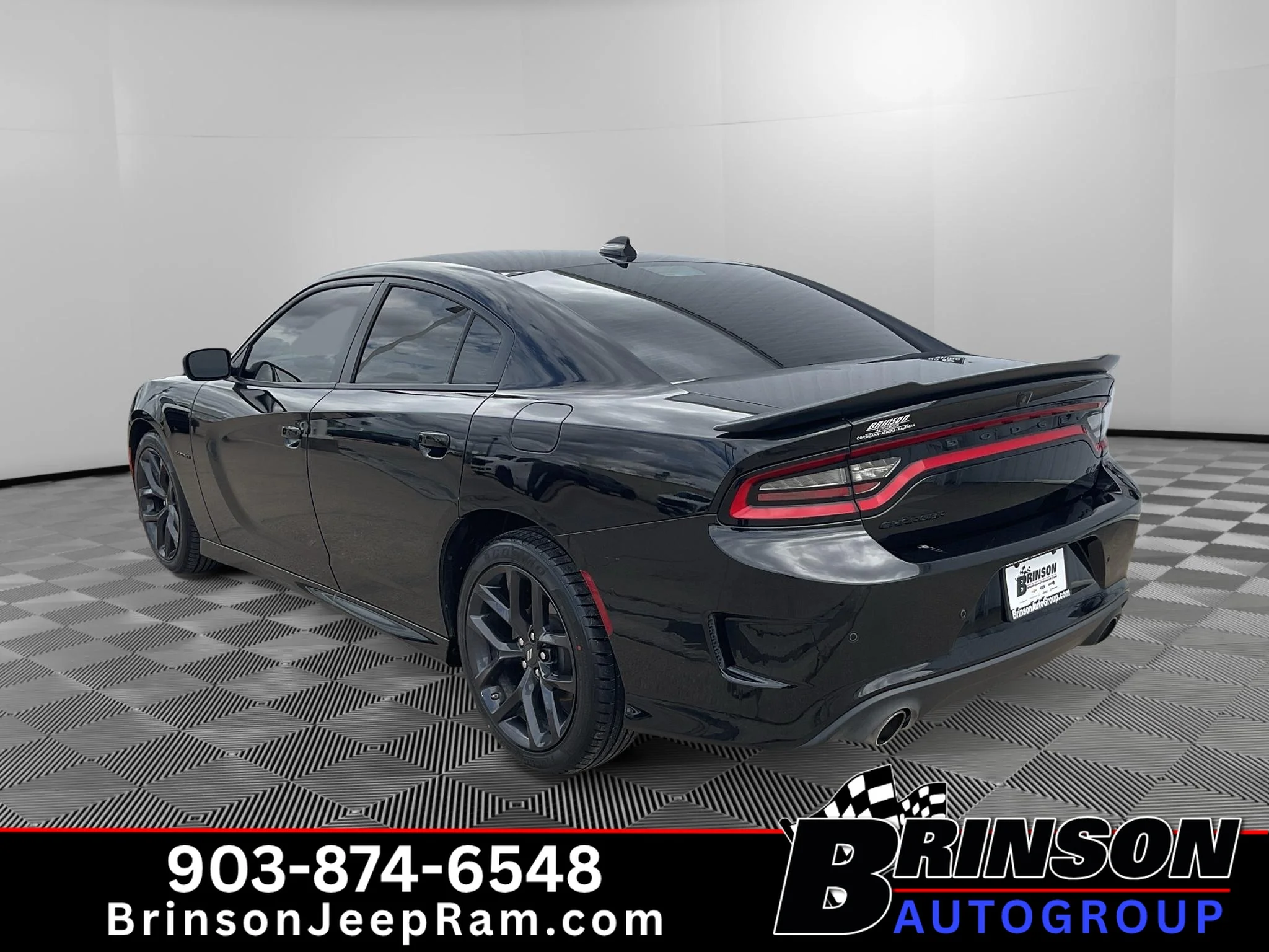 Used 2022 Pitch Black Clearcoat Dodge R/T image 5