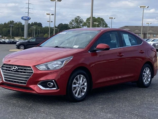 Used 2021 Red Hyundai SEL image 6
