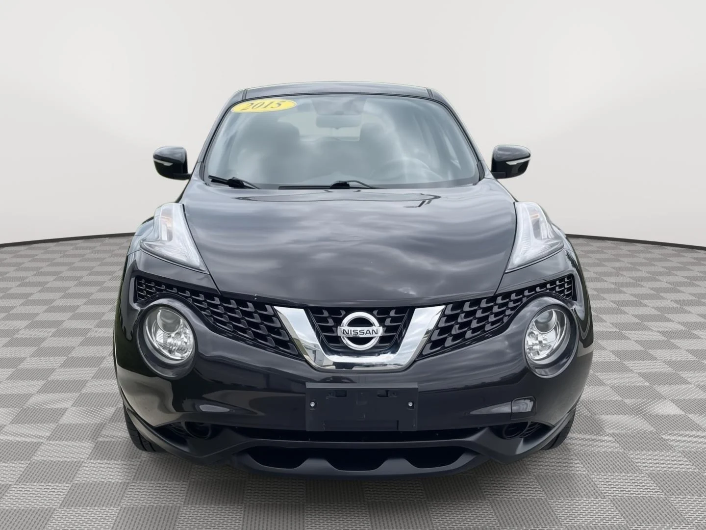 Used 2015 Bordeaux Black Nissan S image 9