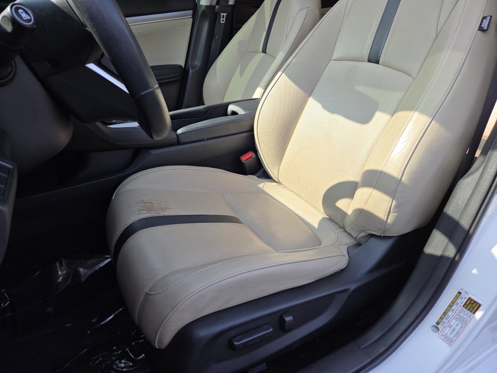2017 Honda Civic EX-L - Photo 28