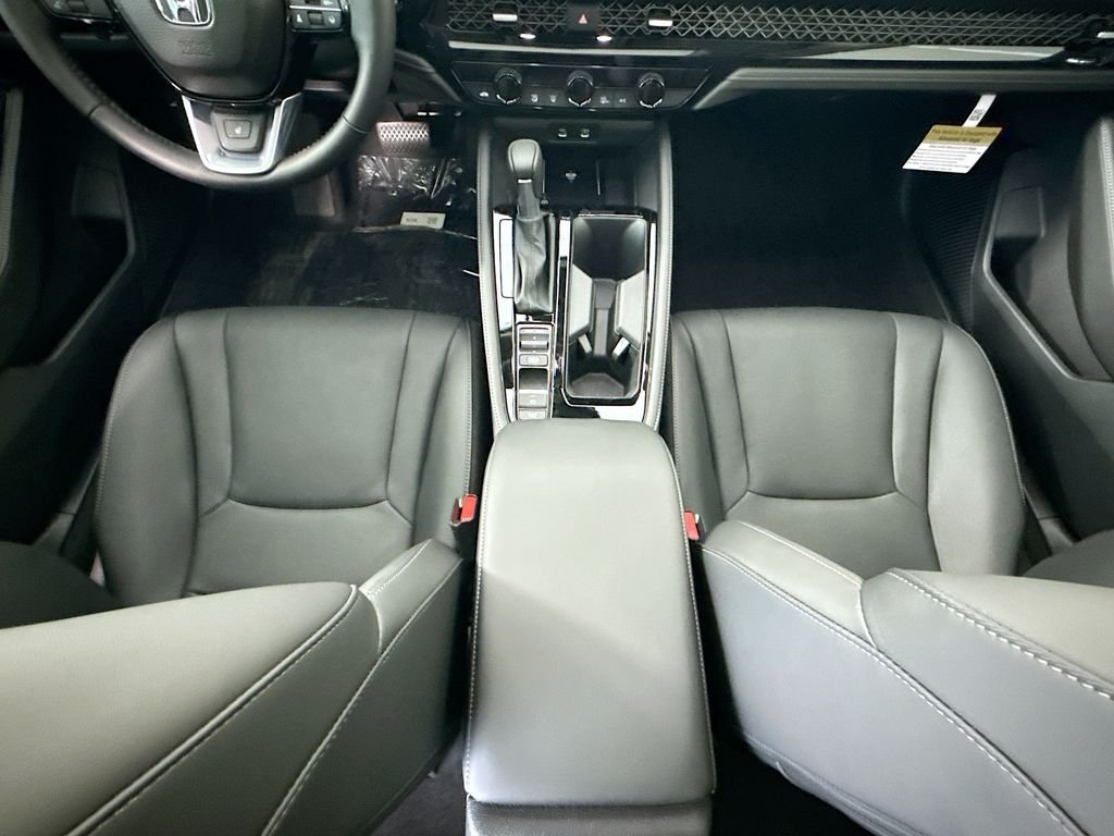 New 2026 Platinum White Pearl Honda Touring image 17