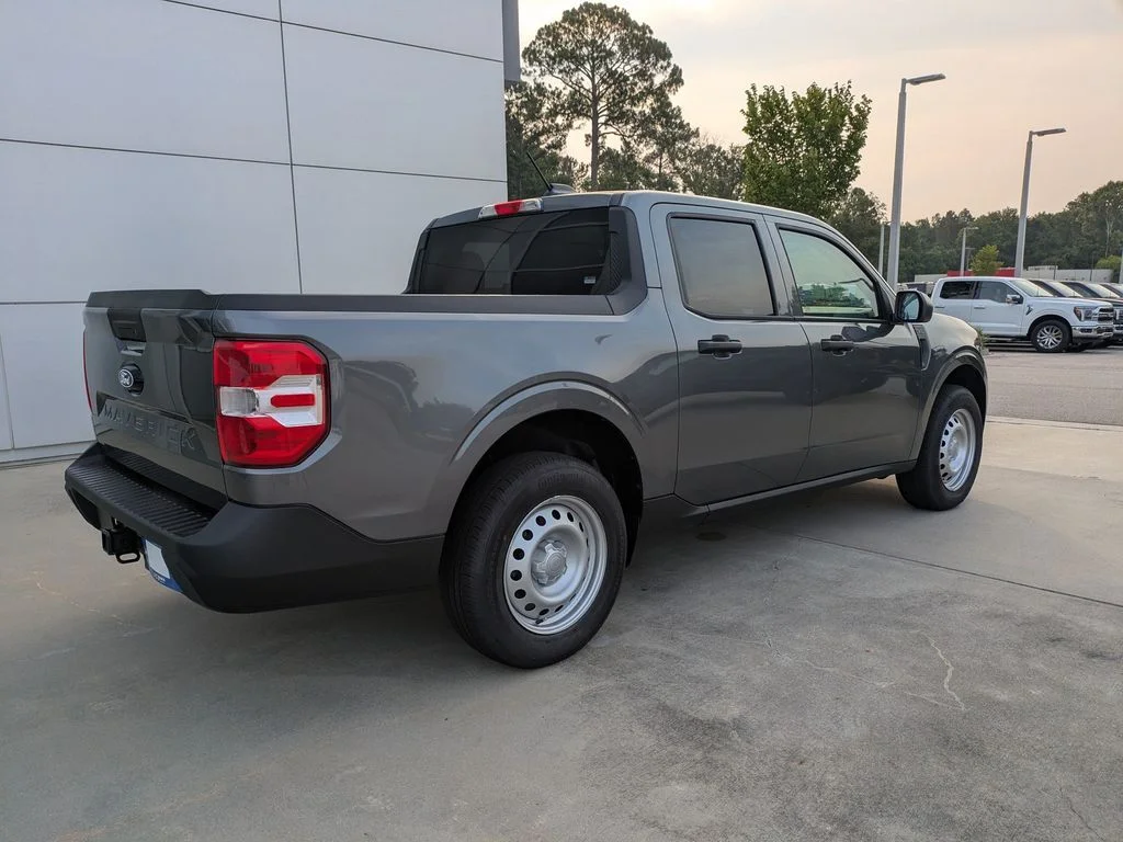 New 2026 Carbonized Gray Metallic Ford XL image 4