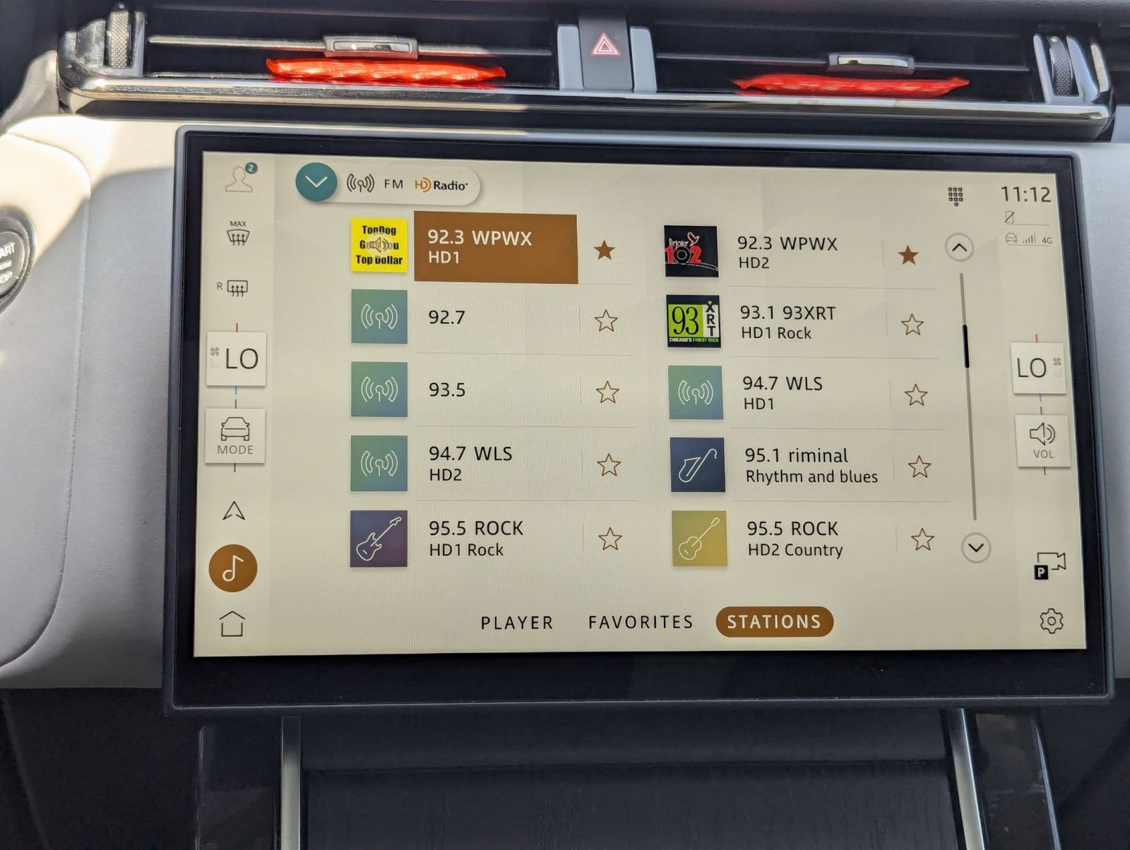 Used 2025  Land Rover S image 16