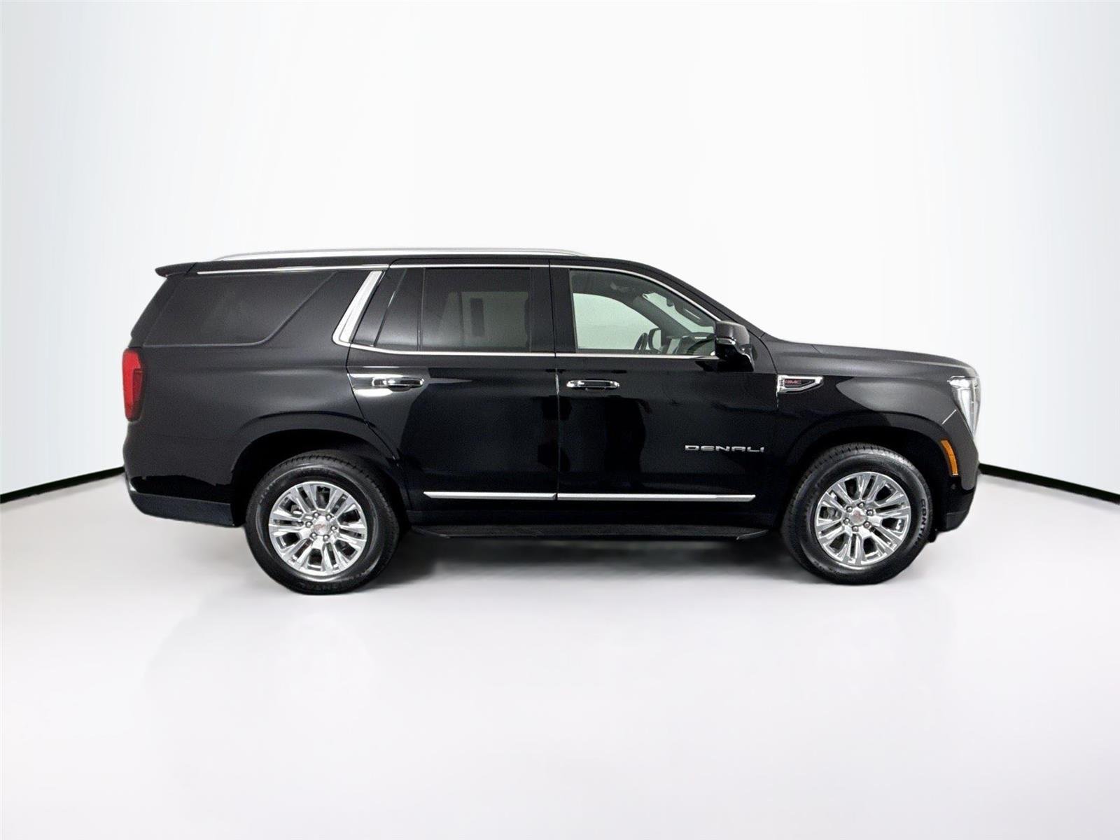 Used 2025 Onyx Black GMC Denali image 11