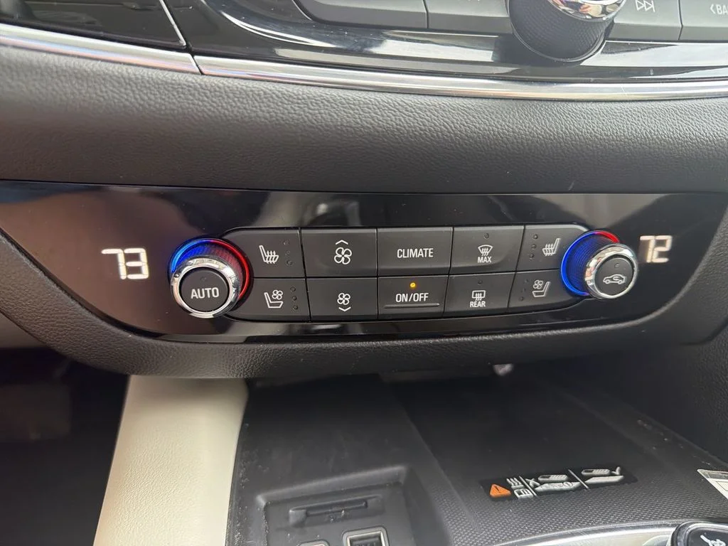 Used 2023 White Buick Avenir image 17