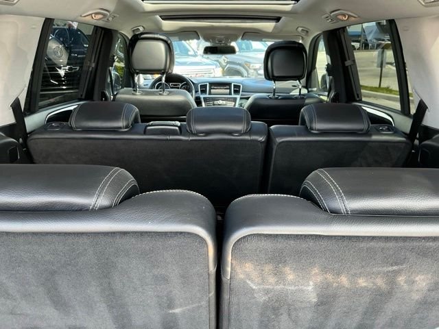 Used 2016 Gray Mercedes-Benz GL 550 image 14