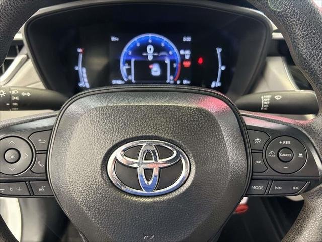 Certified Used 2026 WIND CHILL PEARL* Toyota  image 24