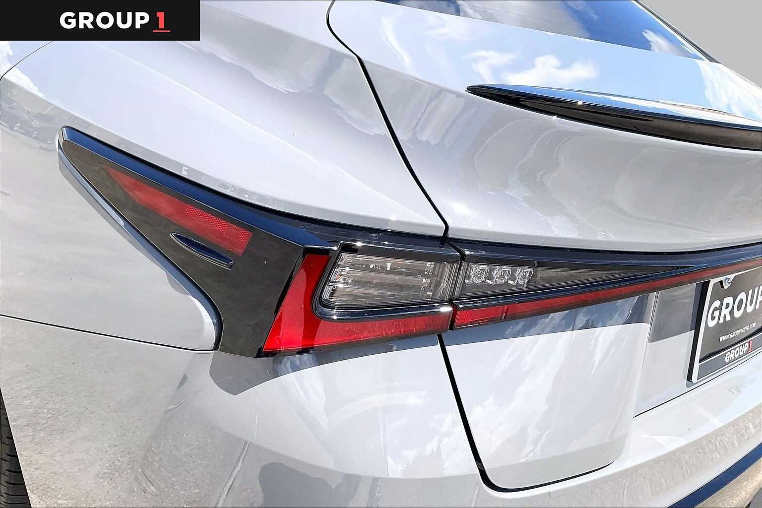 Used 2025 Incognito Lexus F SPORT Design image 27