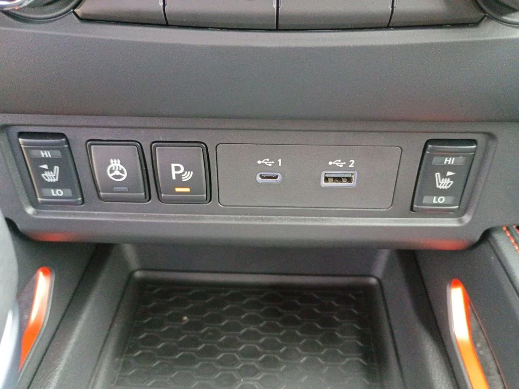 New 2026 Glacier White Nissan Crew Cab PRO-4X® image 33
