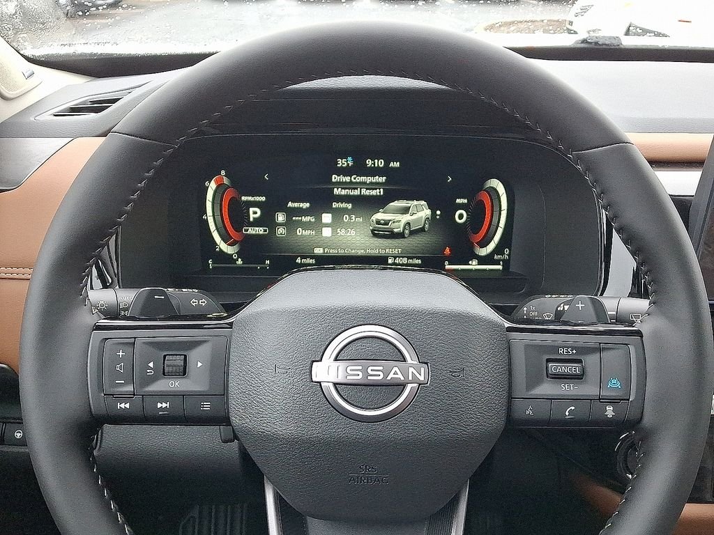 New 2026 Boulder Gray Pearl / Super Black Two-tone Nissan Platinum image 10