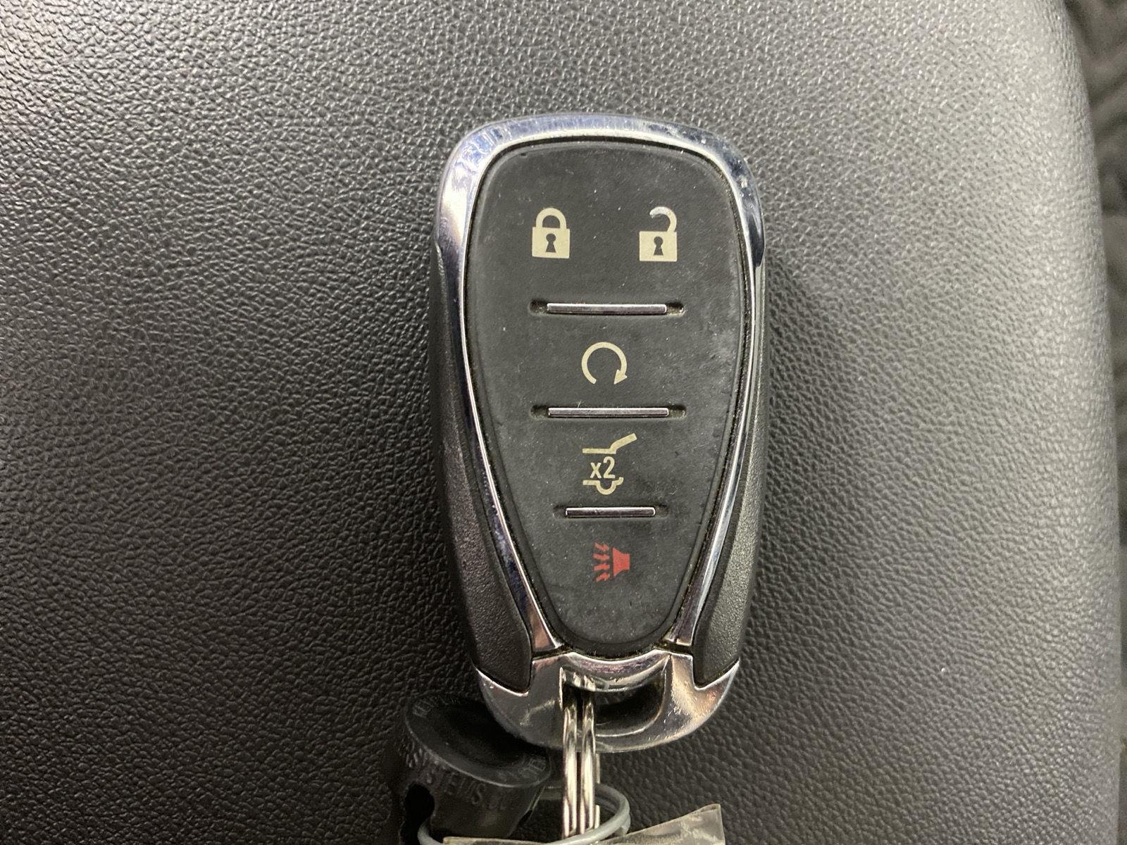 Used 2024 Sterling Gray Metallic Chevrolet LT image 18