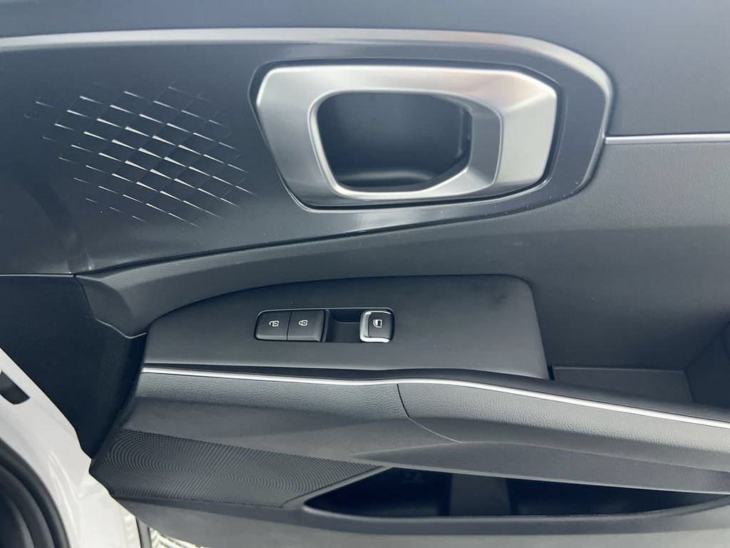 New 2026 Glacial White Pearl Kia S image 31