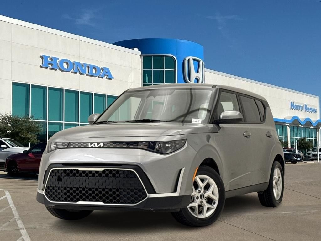 2024 Kia Soul 2.0L LX IVT's photo