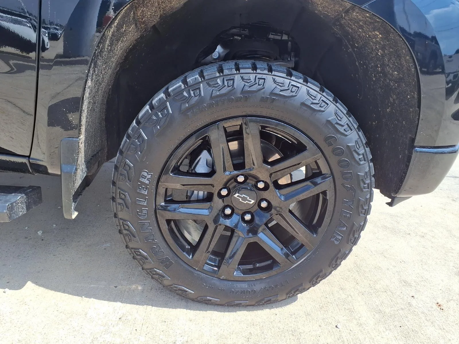Used 2022 Black Chevrolet Custom Trail Boss image 9