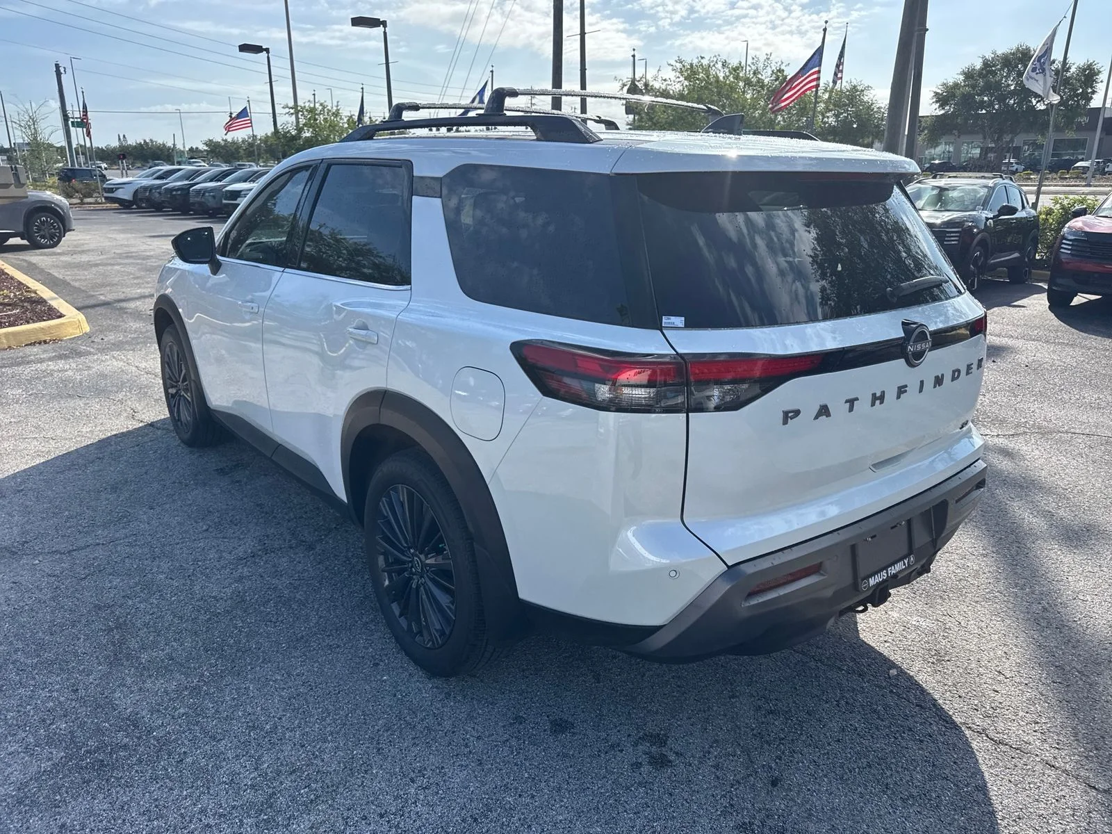New 2026 Nissan Pathfinder SL 4D Sport Utility