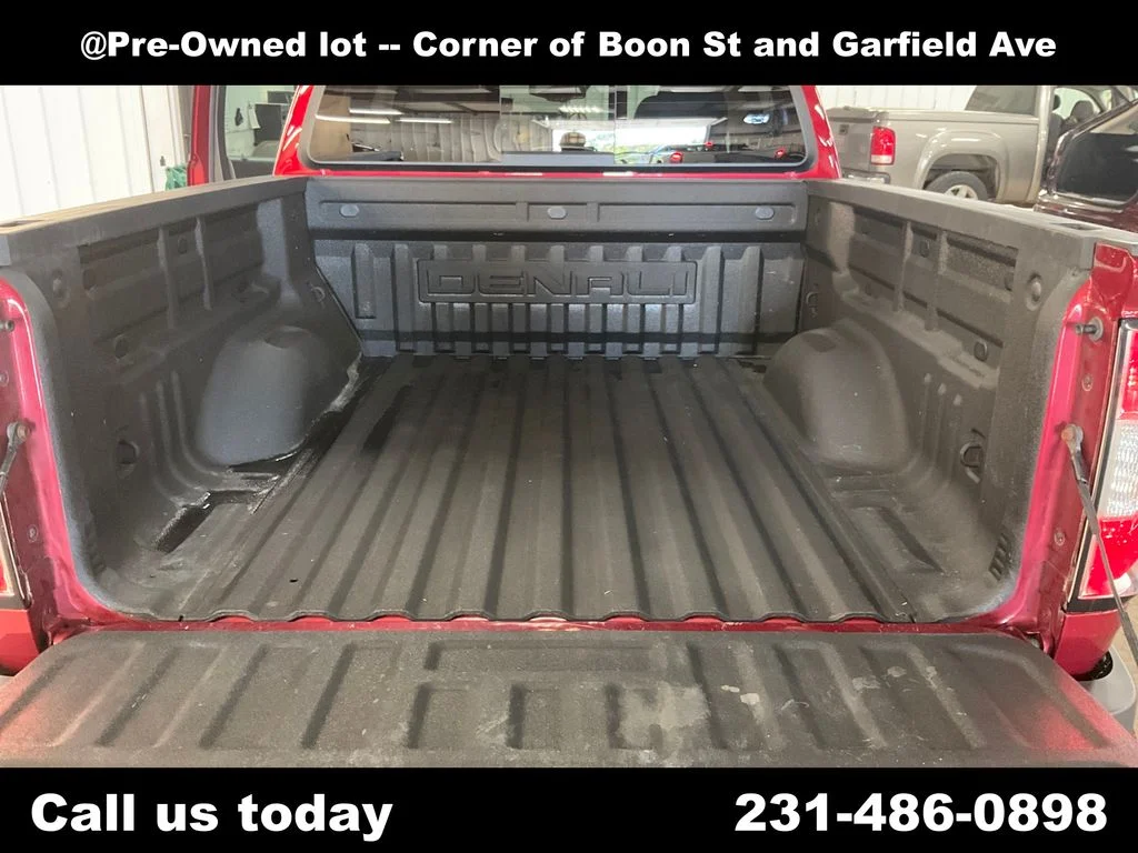 Used 2019 Red GMC Denali image 28