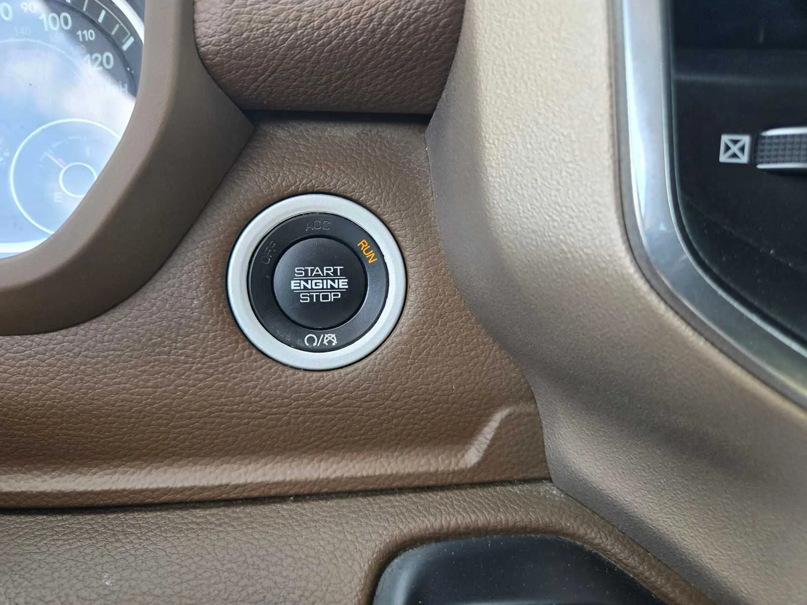 Used 2021  Ram Laramie image 18