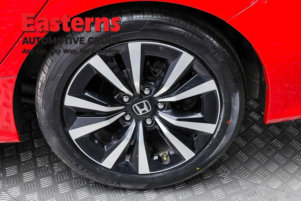 Used 2022 Red Honda EX image 8