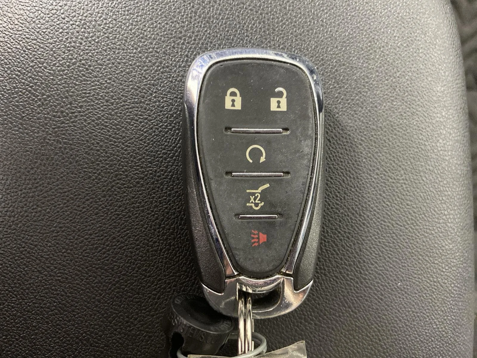 Used 2024 Sterling Gray Metallic Chevrolet LT image 18